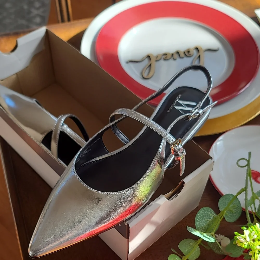 Worthington Metallic Silver Pointed Heels - Picture 1 of 3